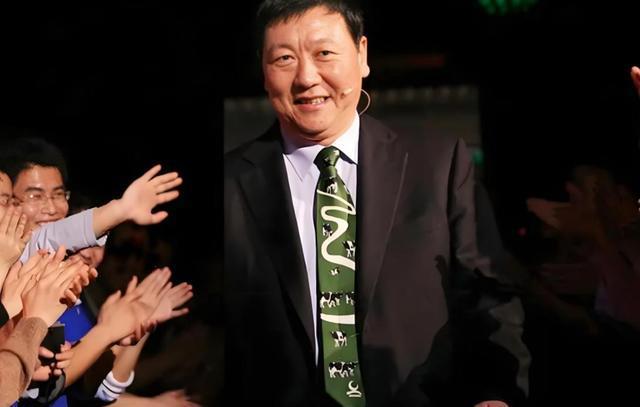 年打广告耗费488亿套现120亿离场AG真人一代中国乳业教父谢幕！10(图3)